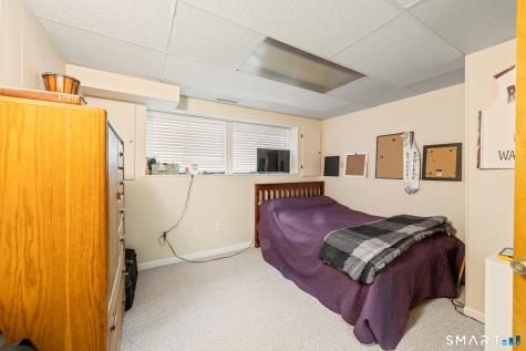 2 Whirling Dun Canton CT 06019