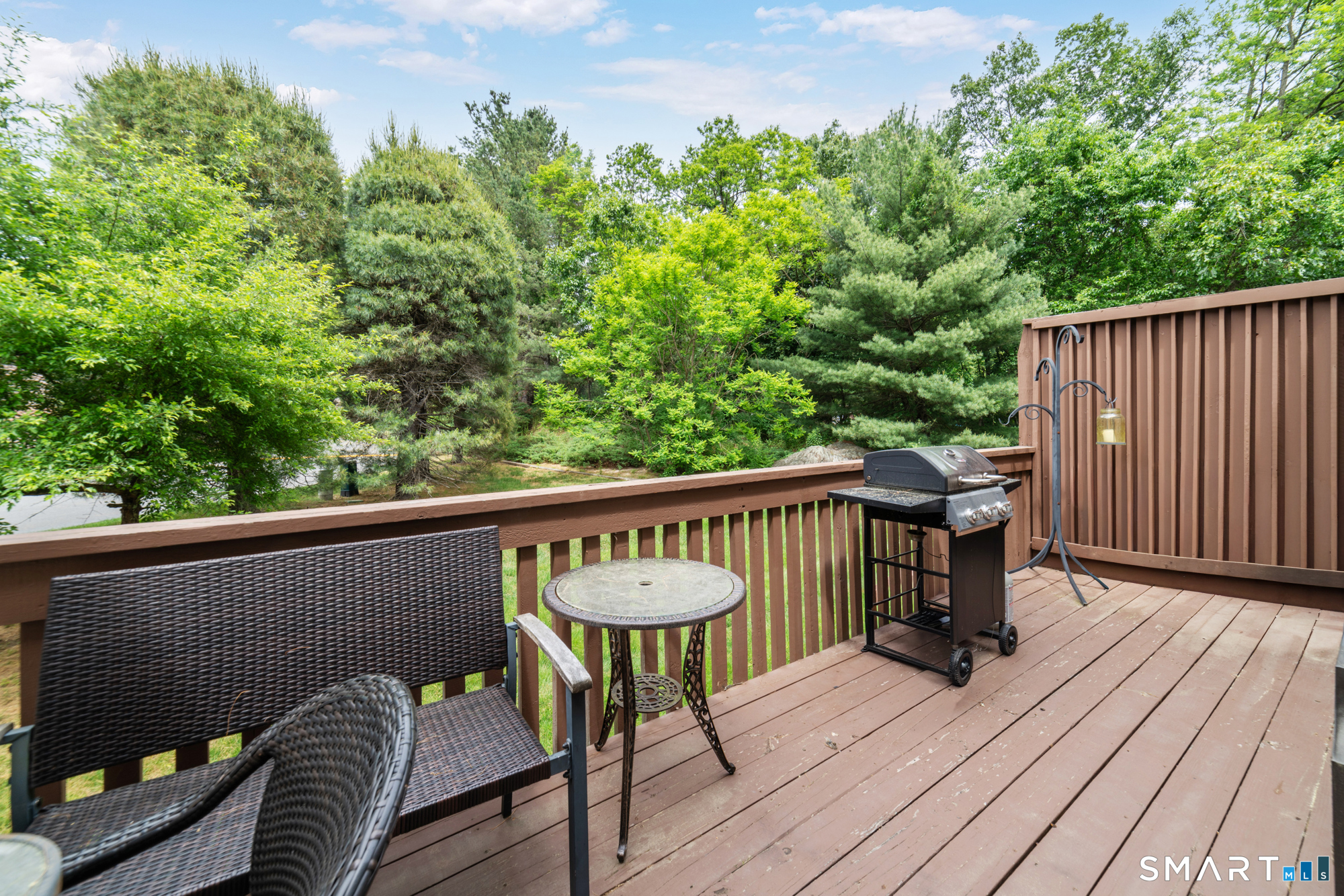 2 Whirling Dun Canton CT 06019
