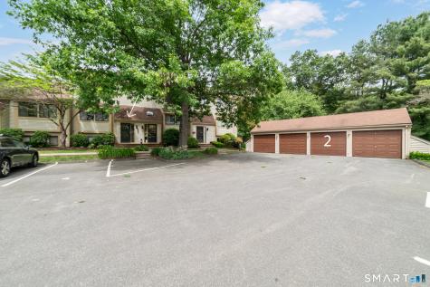 2 Whirling Dun Canton CT 06019