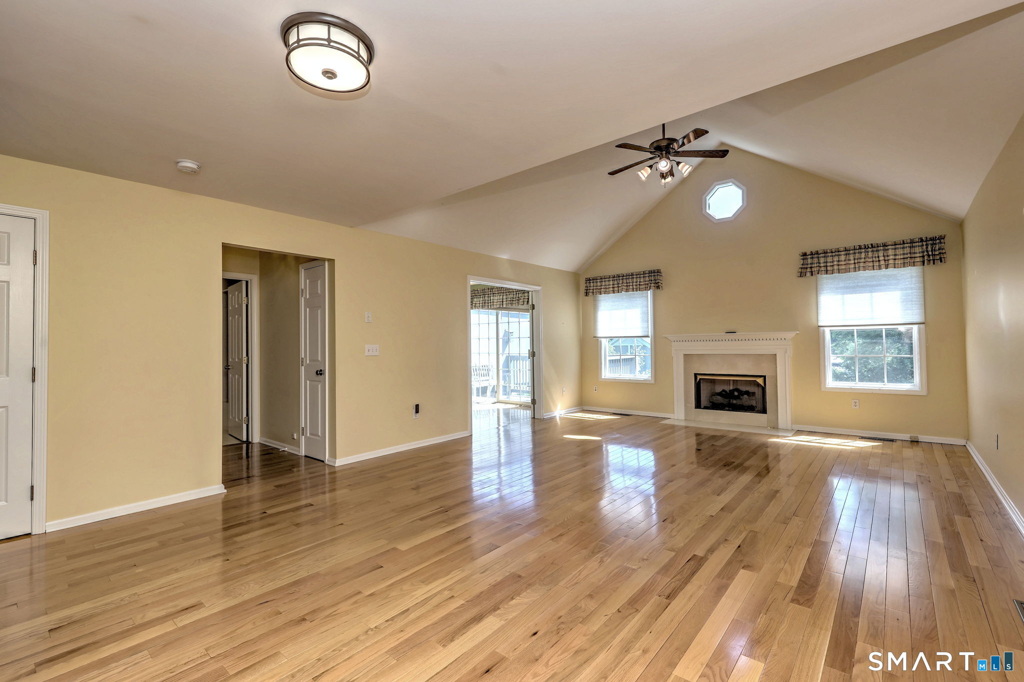 65 Elizabeth Circle Newtown CT 06482