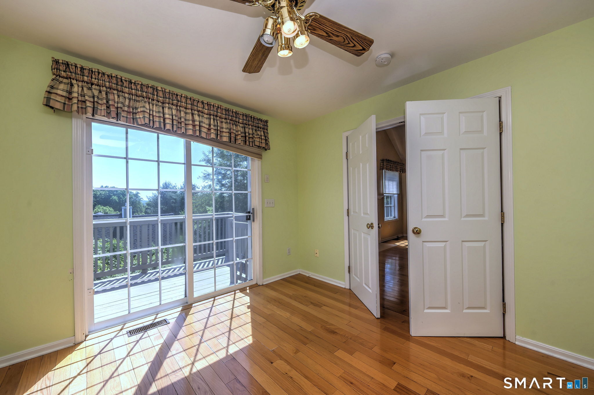 65 Elizabeth Circle Newtown CT 06482