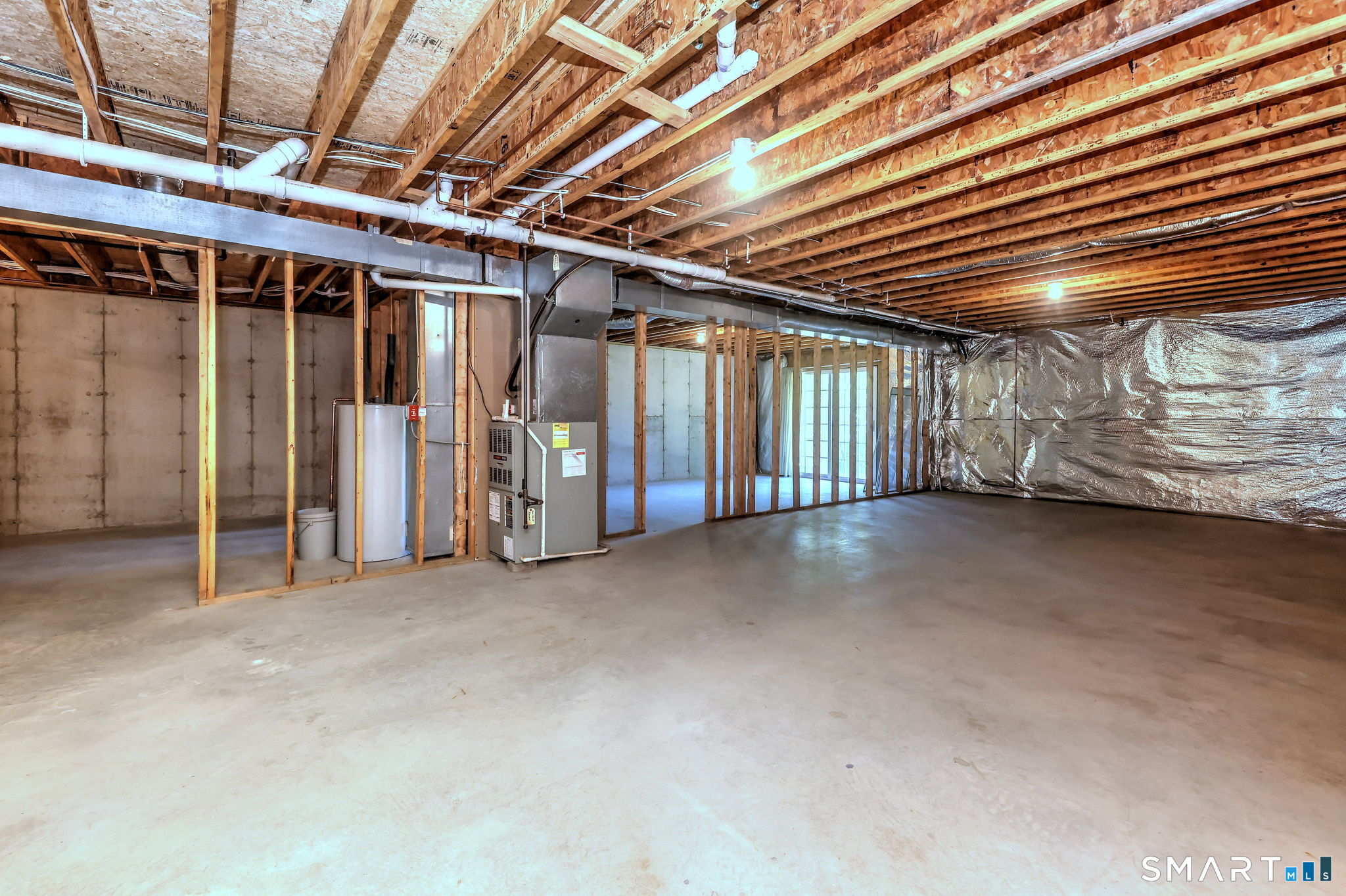 65 Elizabeth Circle Newtown CT 06482