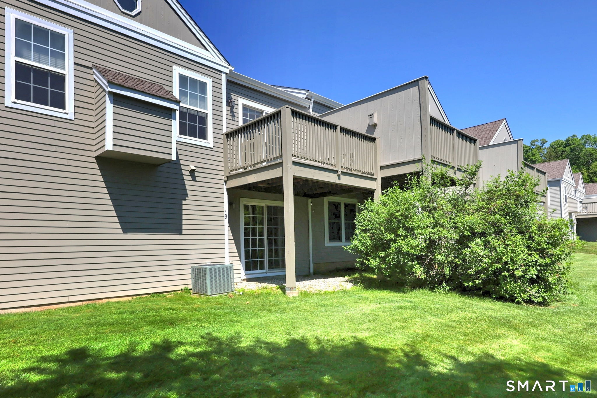 65 Elizabeth Circle Newtown CT 06482