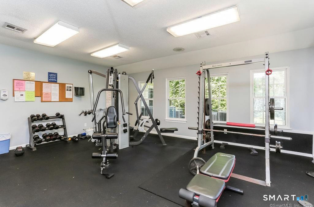 198 Carriage Crossing Lane Middletown CT 06457