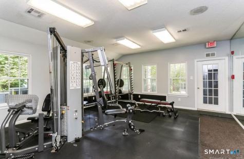 198 Carriage Crossing Lane Middletown CT 06457