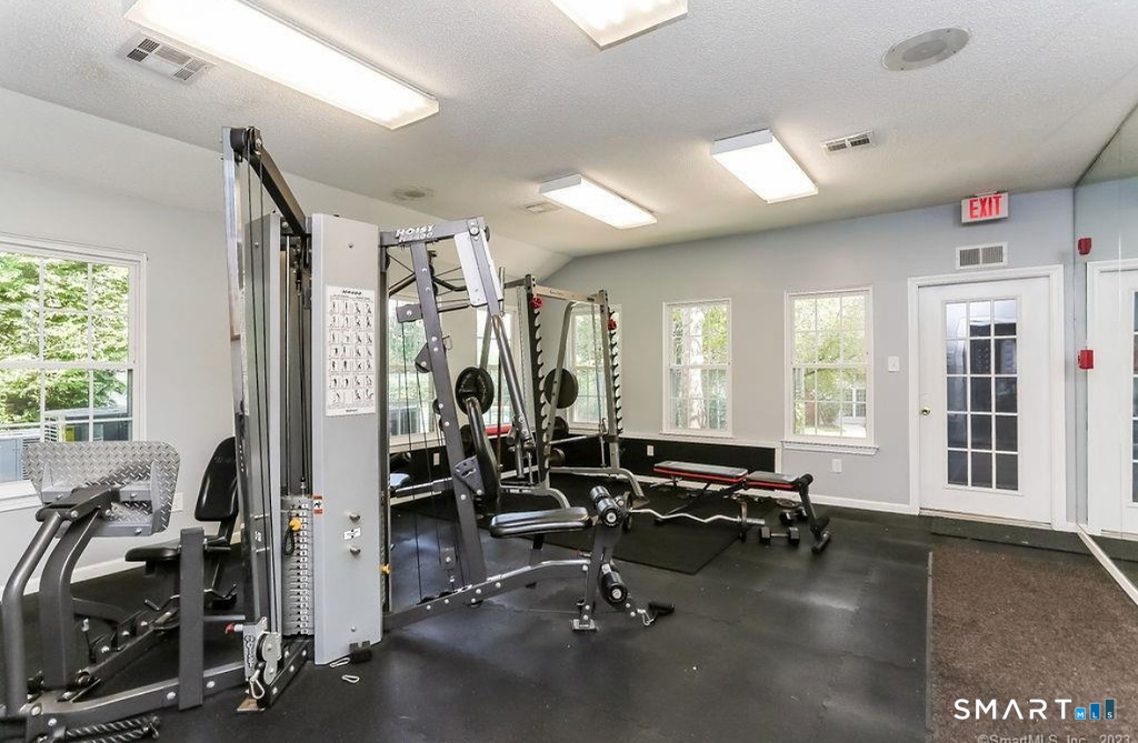 198 Carriage Crossing Lane Middletown CT 06457