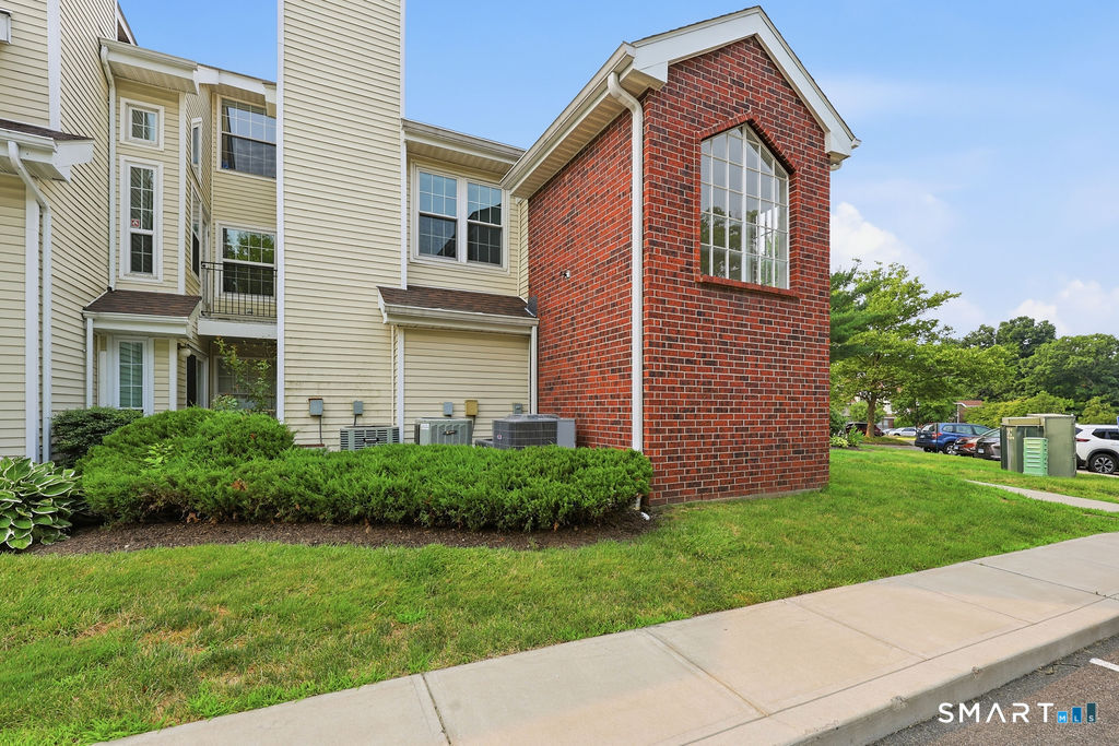 198 Carriage Crossing Lane Middletown CT 06457