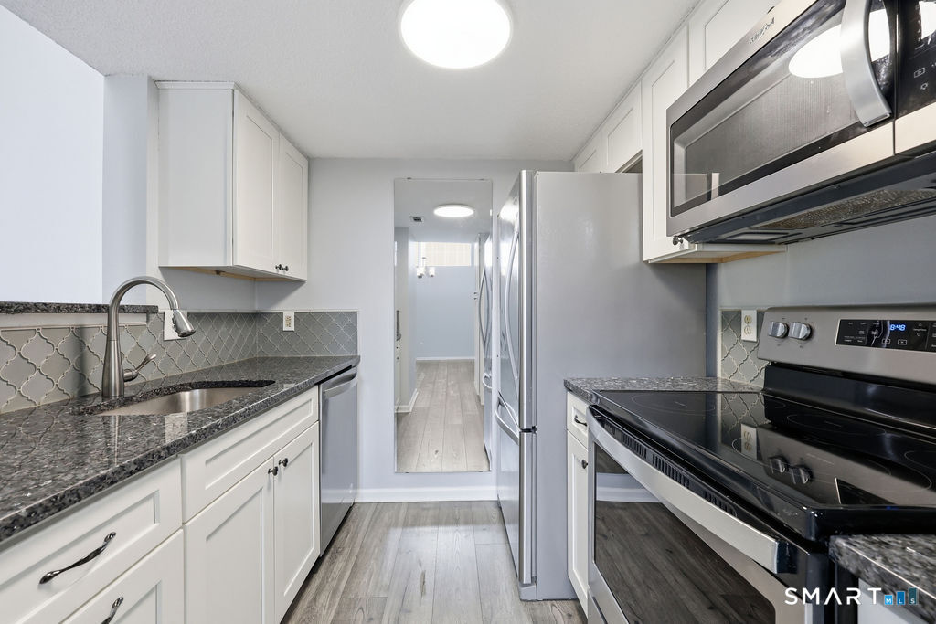 198 Carriage Crossing Lane Middletown CT 06457