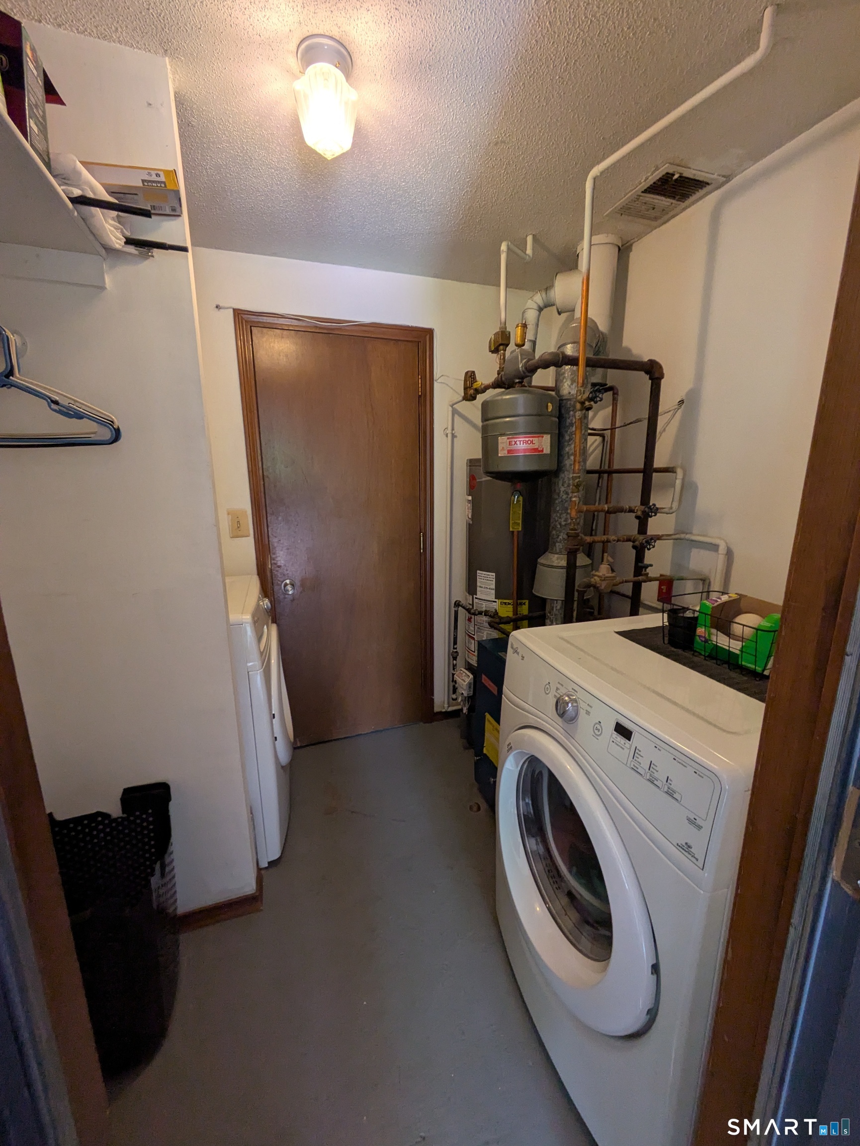 6 Hickory Lane Rocky Hill CT 06067