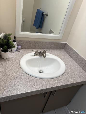 20 Lakeside Drive Ledyard CT 06339