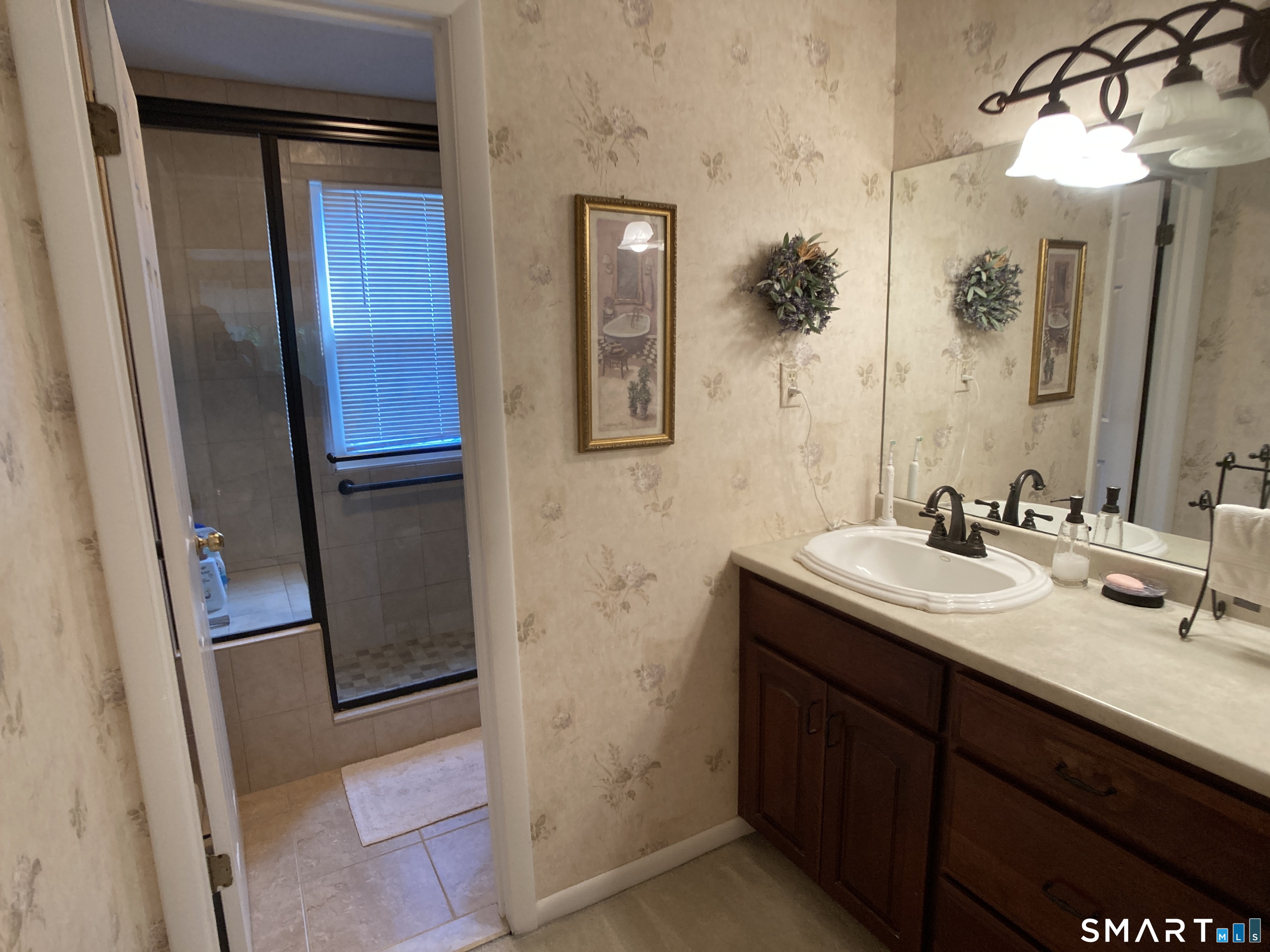 104 Redstone Circle Rocky Hill CT 06067