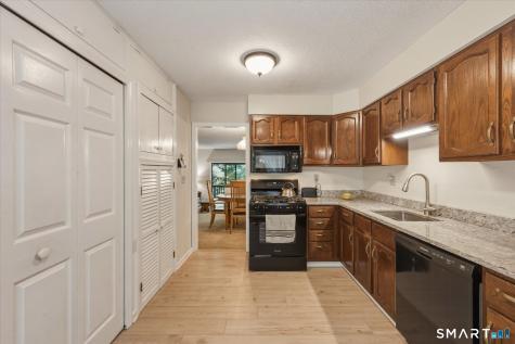 330 Conestoga Way Glastonbury CT 06033