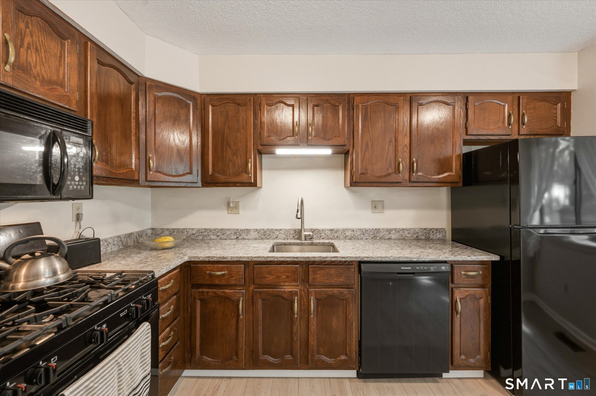 330 Conestoga Way Glastonbury CT 06033
