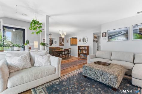 11 Willow Lane Avon CT 06001