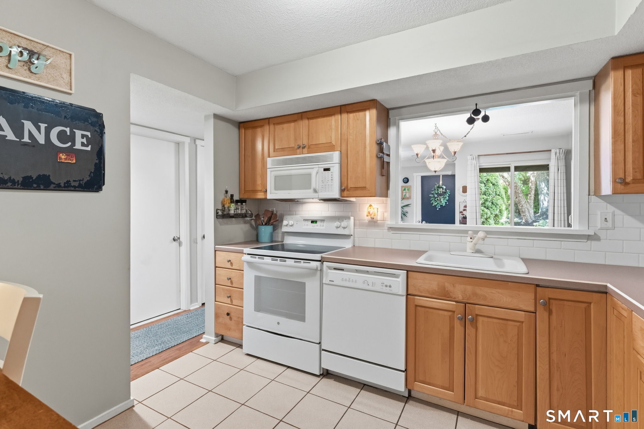 11 Willow Lane Avon CT 06001