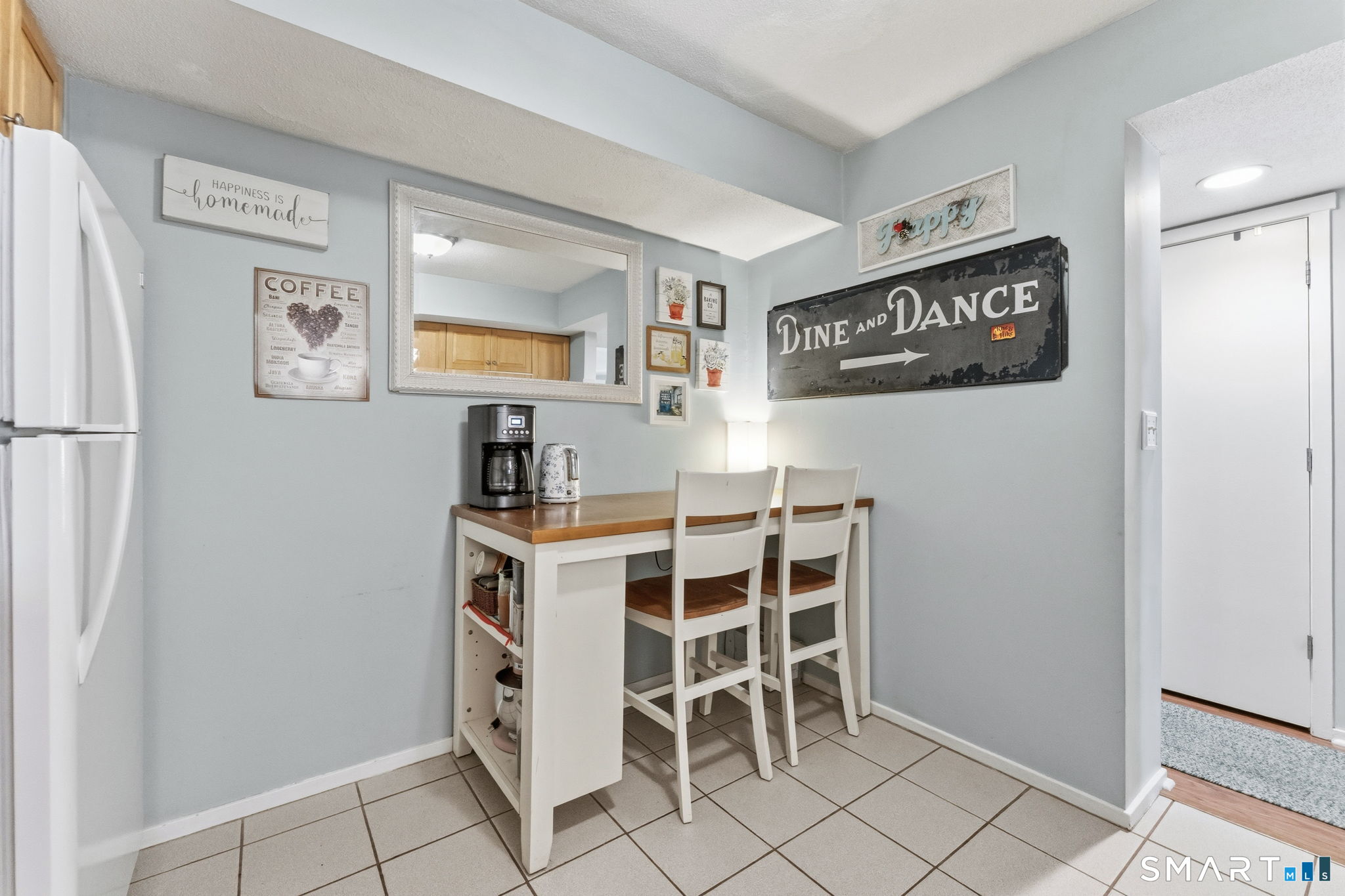 11 Willow Lane Avon CT 06001
