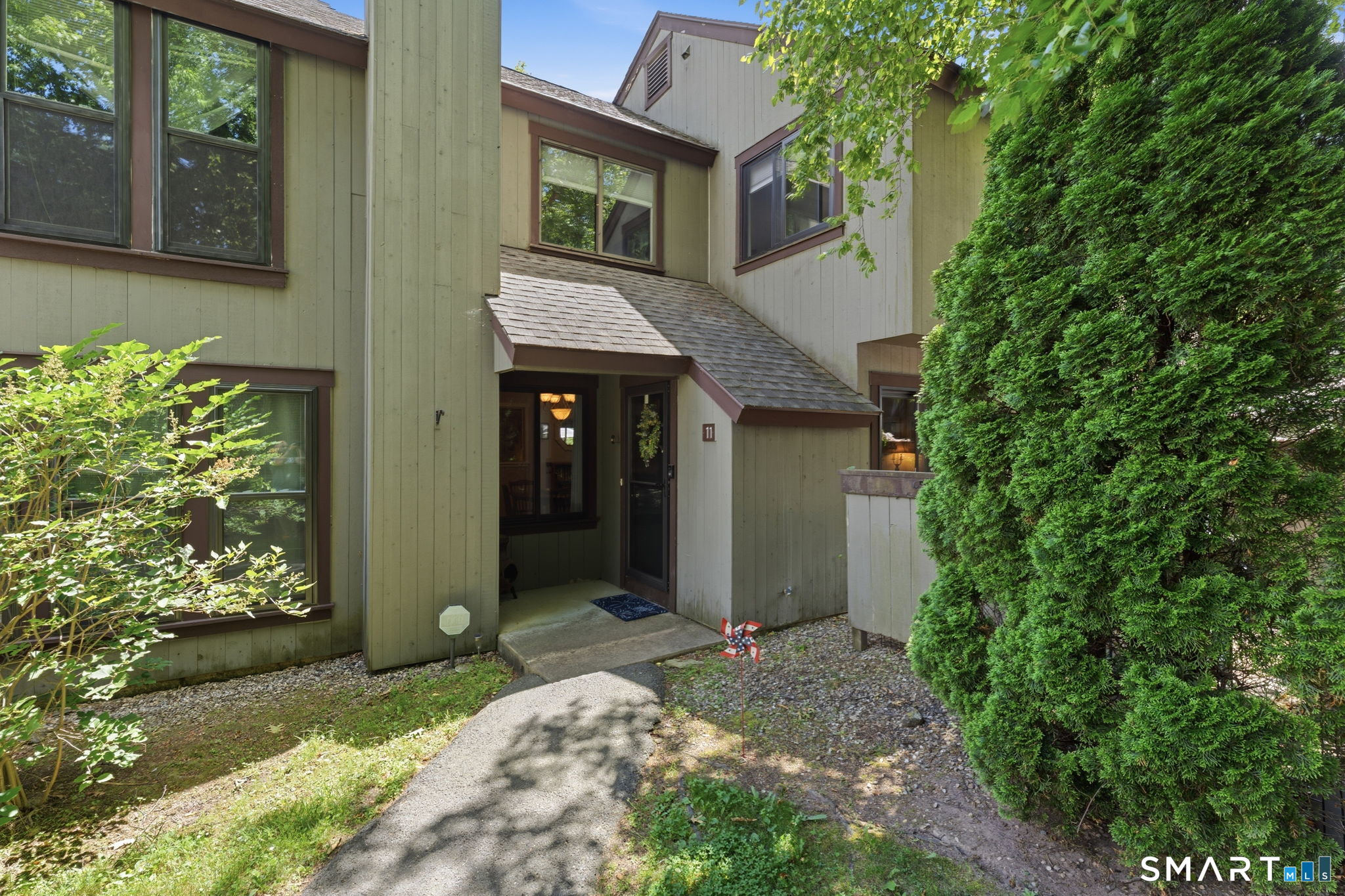 11 Willow Lane Avon CT 06001