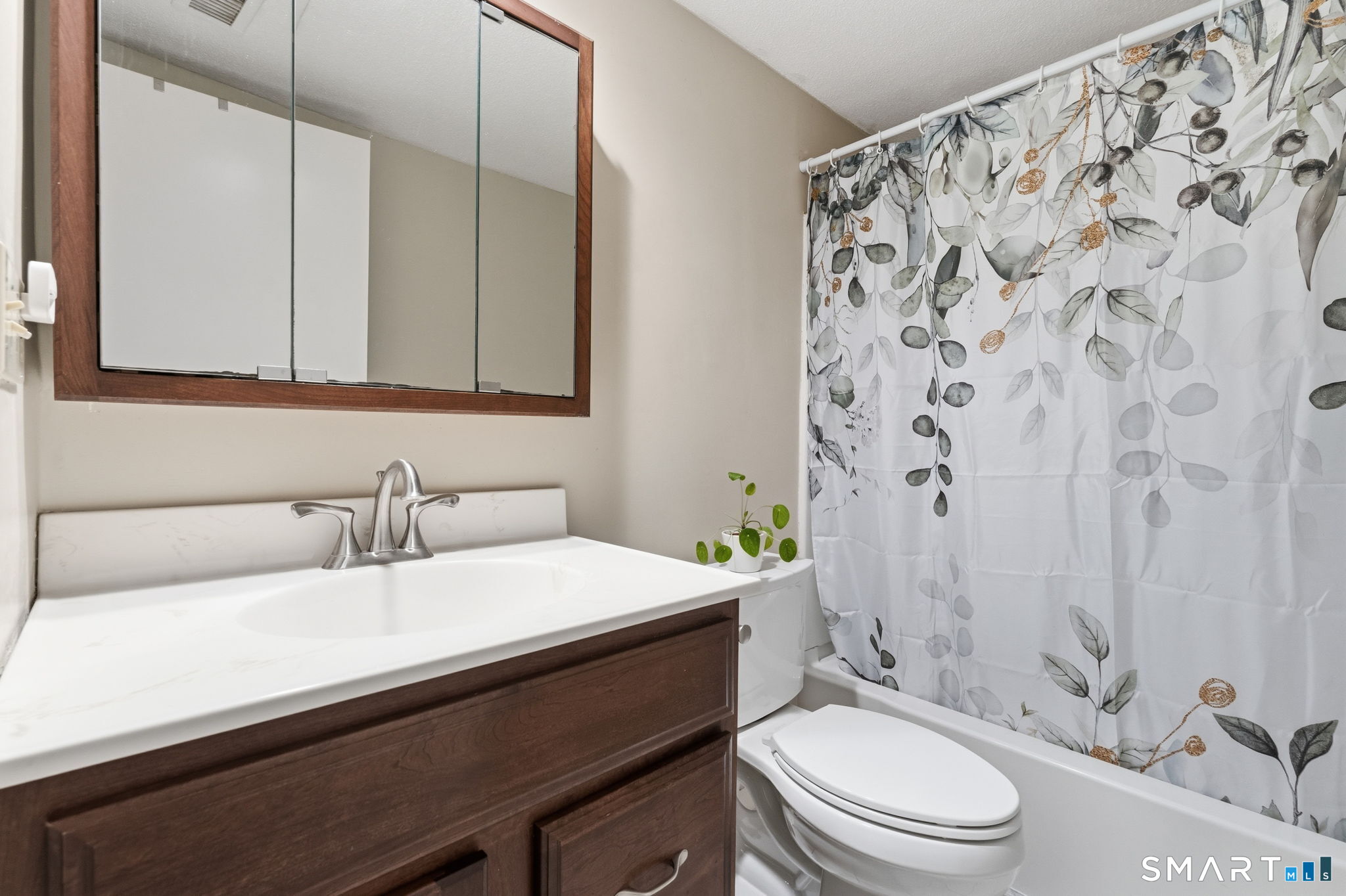 11 Willow Lane Avon CT 06001