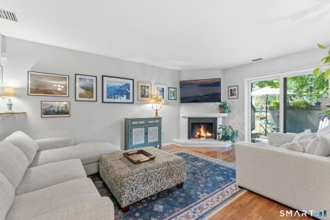 11 Willow Lane Avon CT 06001
