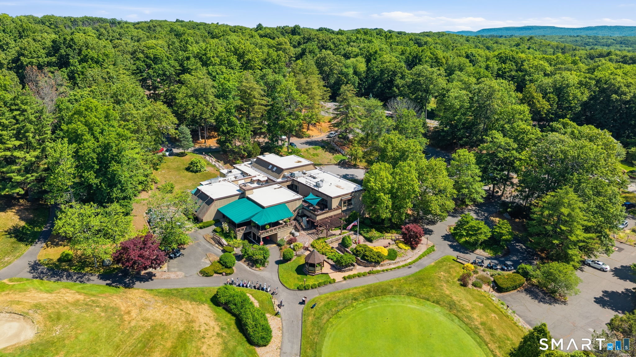 11 Willow Lane Avon CT 06001