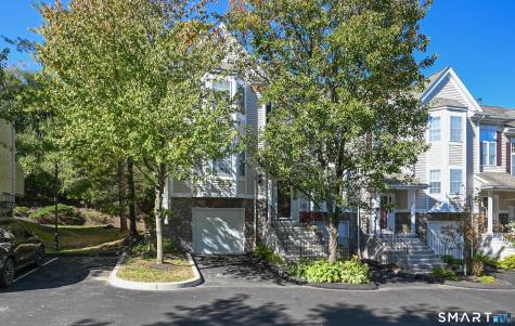 1801 Larson Drive Danbury CT 06810