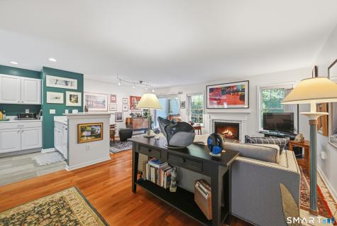 1801 Larson Drive Danbury CT 06810
