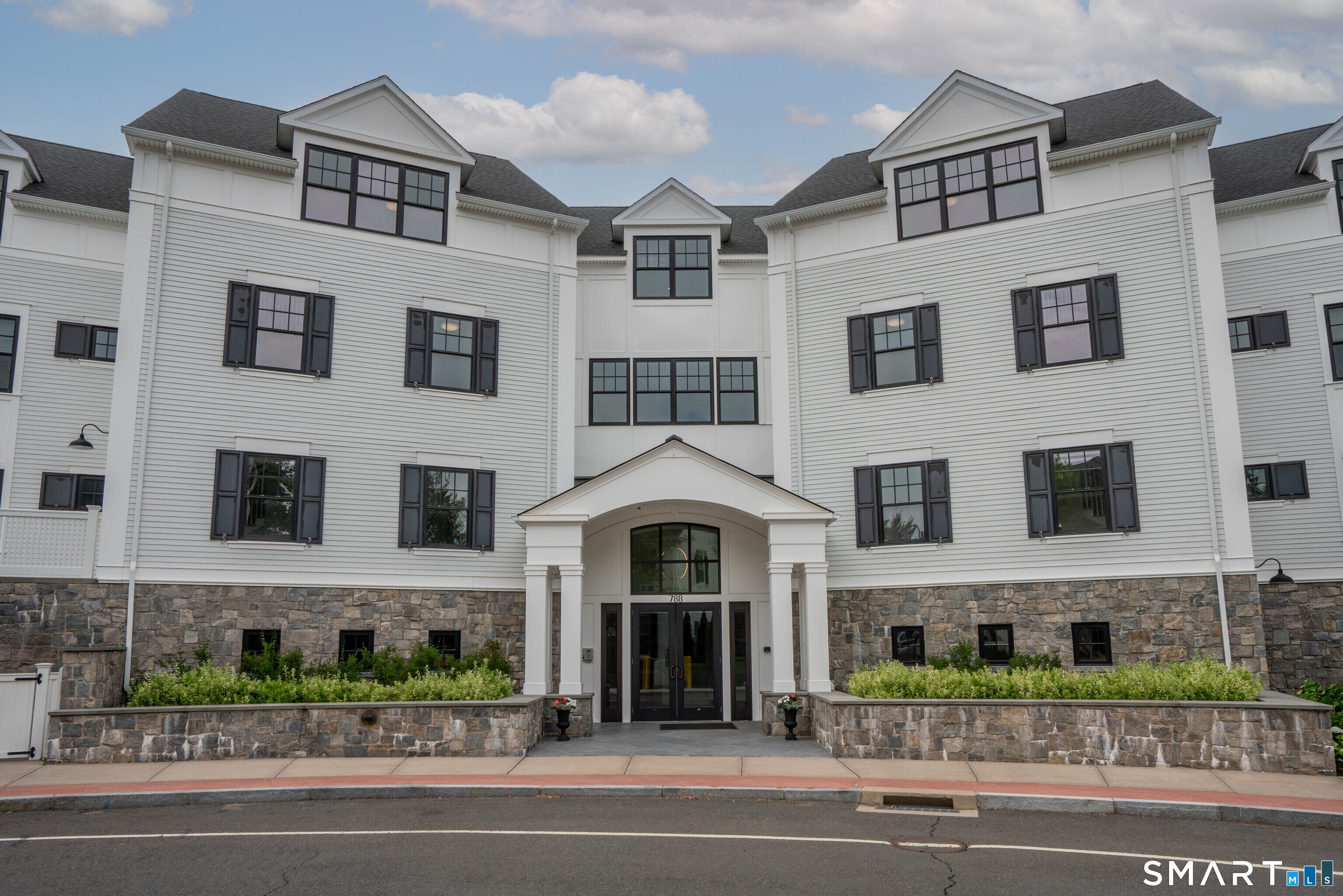788 Farmington Avenue Farmington CT 06032