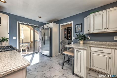 690 Forest Road West Haven CT 06516