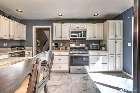 690 Forest Road West Haven CT 06516