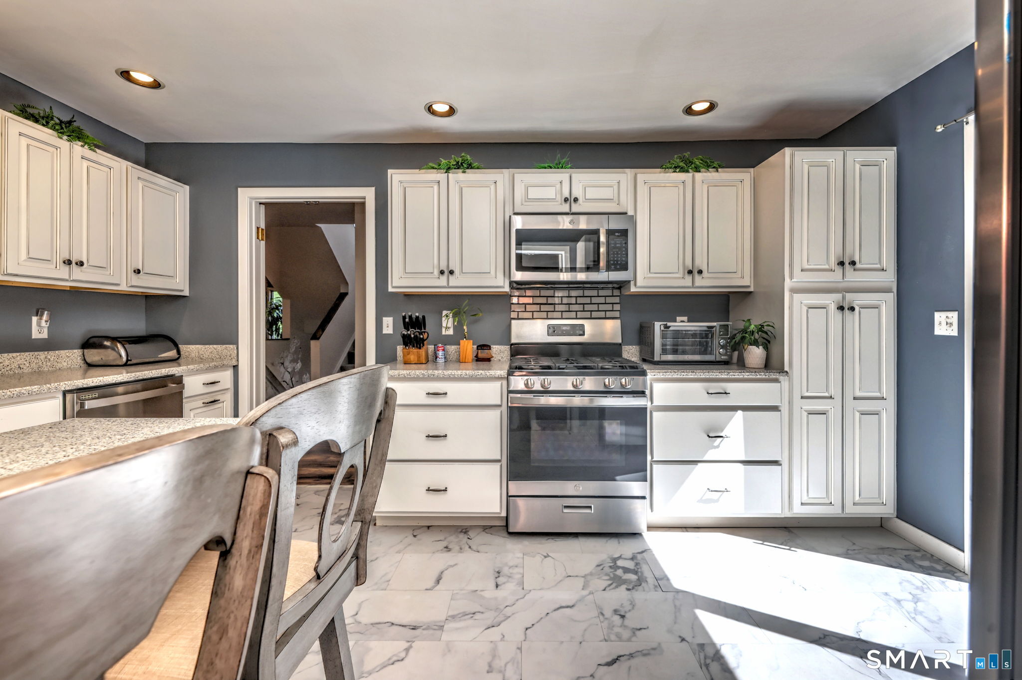 690 Forest Road West Haven CT 06516
