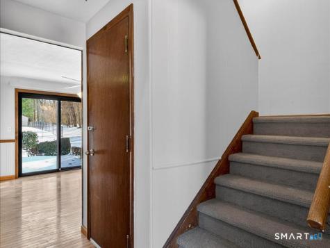 25 Coronado Drive Newington CT 06111