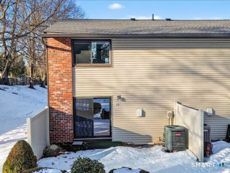 25 Coronado Drive Newington CT 06111