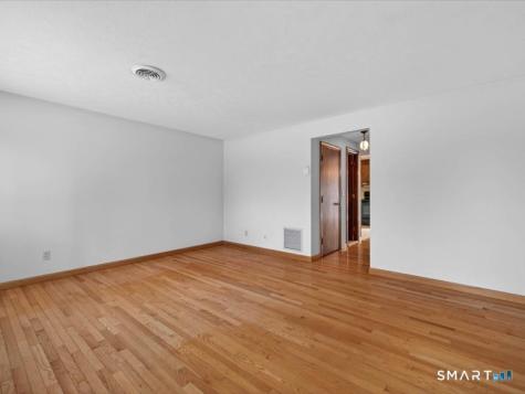 25 Coronado Drive Newington CT 06111