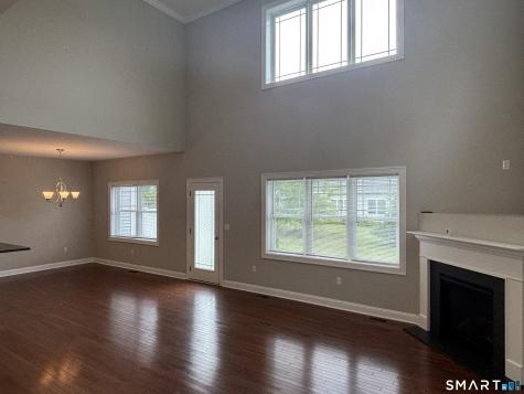 11 Bleeker Circle North Haven CT 06473