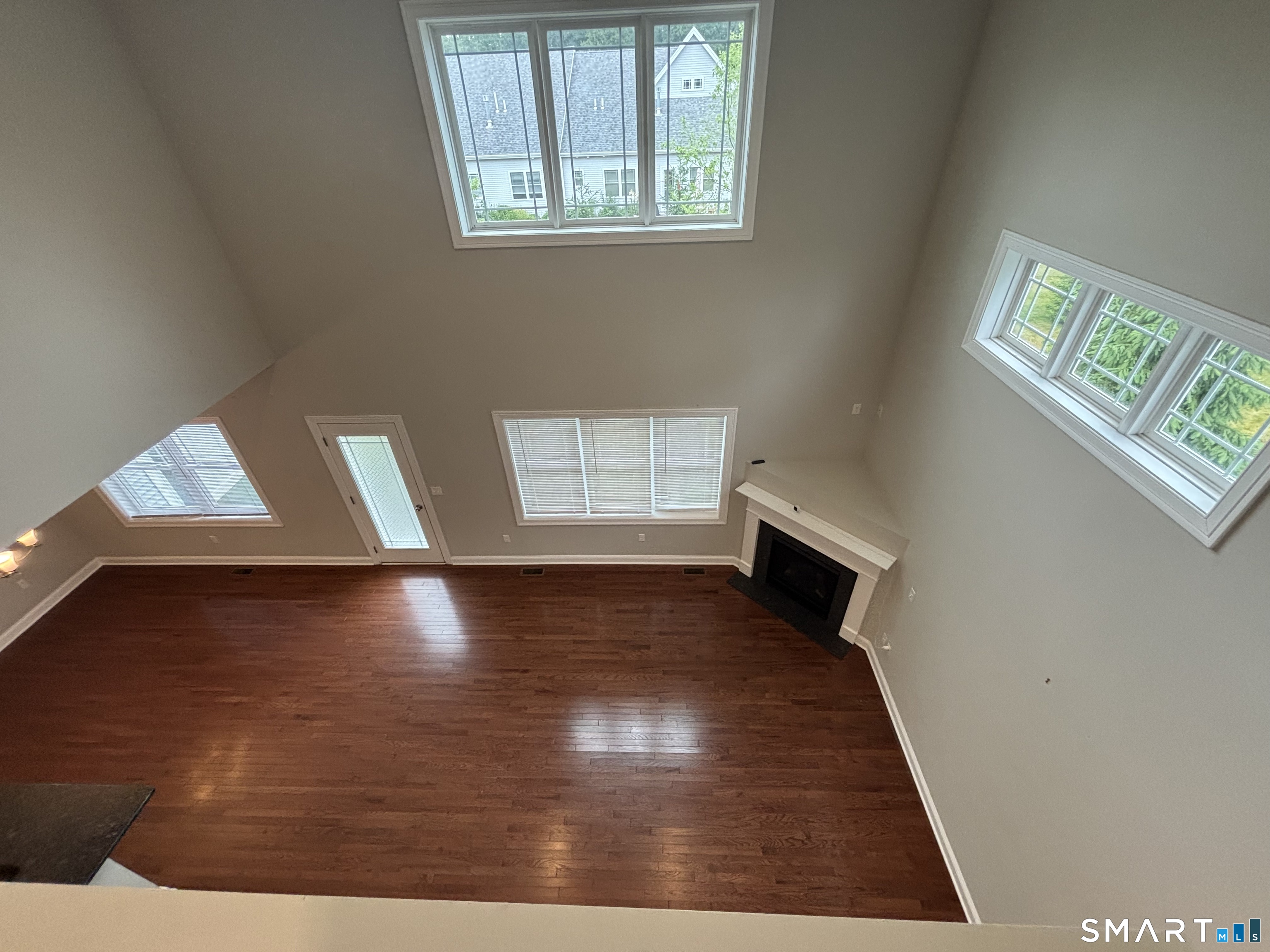 11 Bleeker Circle North Haven CT 06473