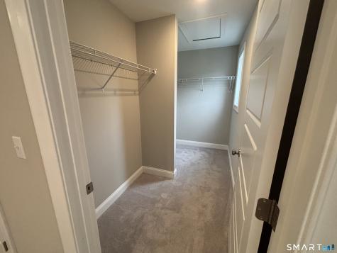 11 Bleeker Circle North Haven CT 06473