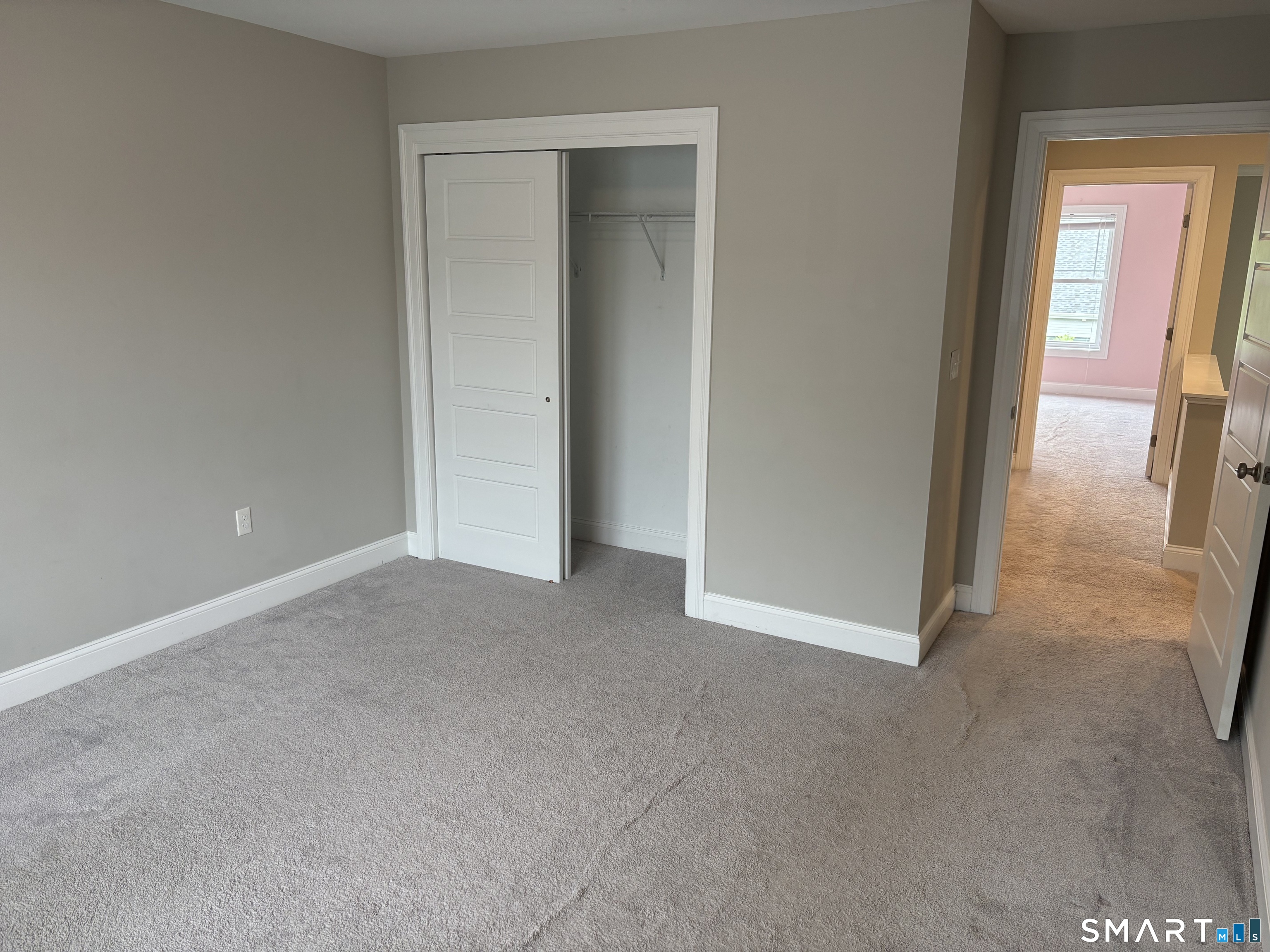 11 Bleeker Circle North Haven CT 06473
