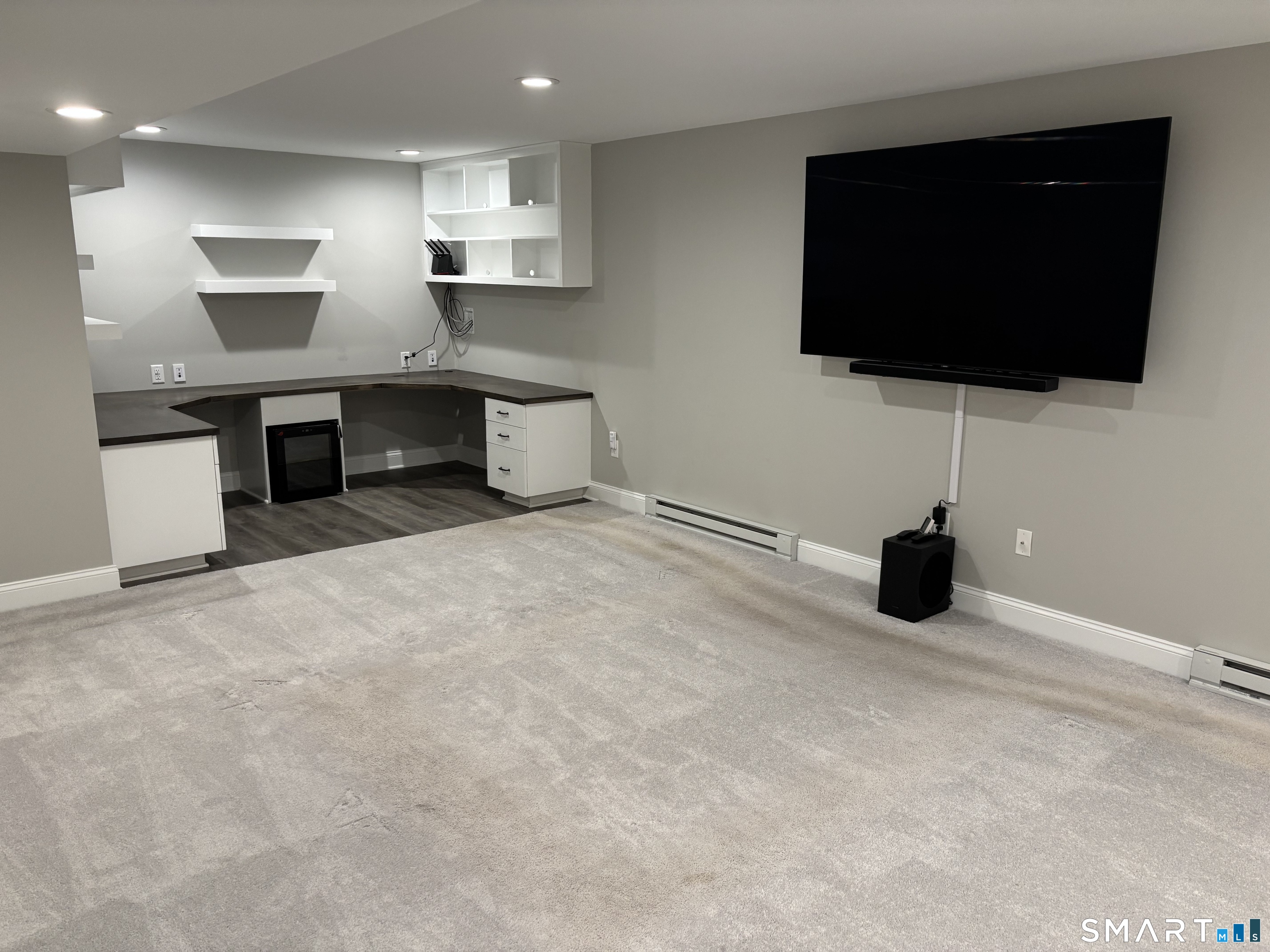 11 Bleeker Circle North Haven CT 06473