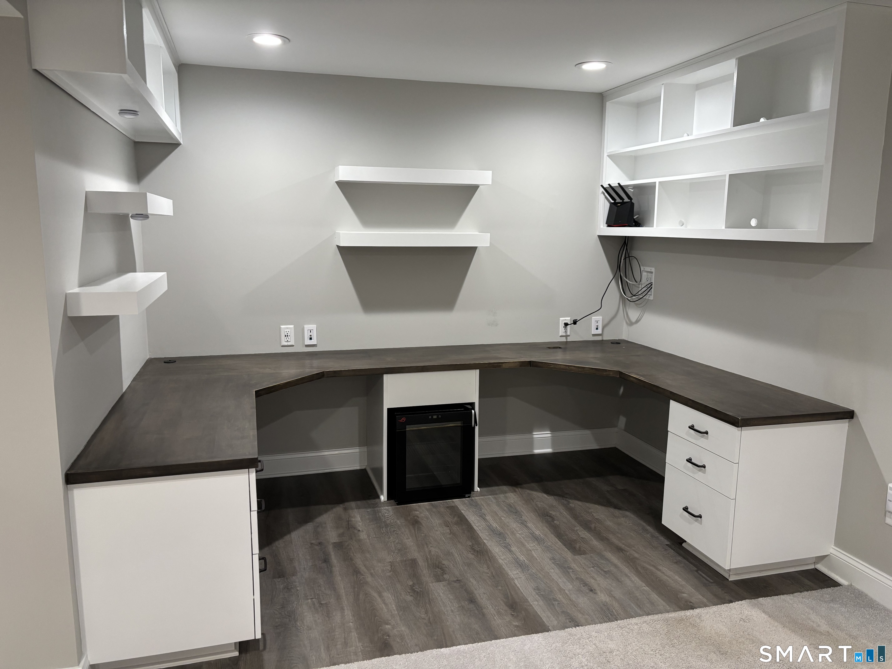 11 Bleeker Circle North Haven CT 06473