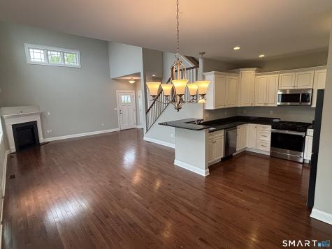 11 Bleeker Circle North Haven CT 06473