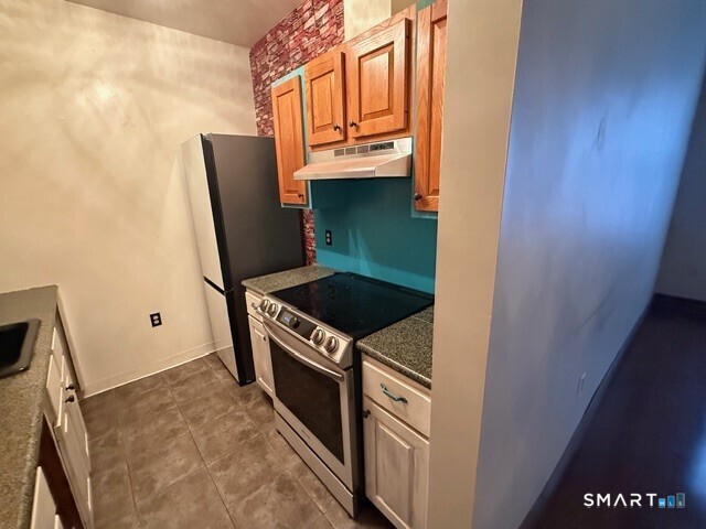 1 Linden Place Hartford CT 06106
