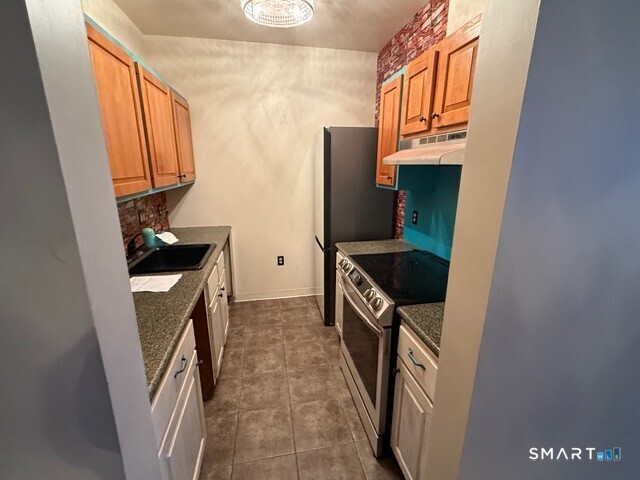 1 Linden Place Hartford CT 06106