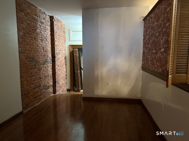 1 Linden Place Hartford CT 06106