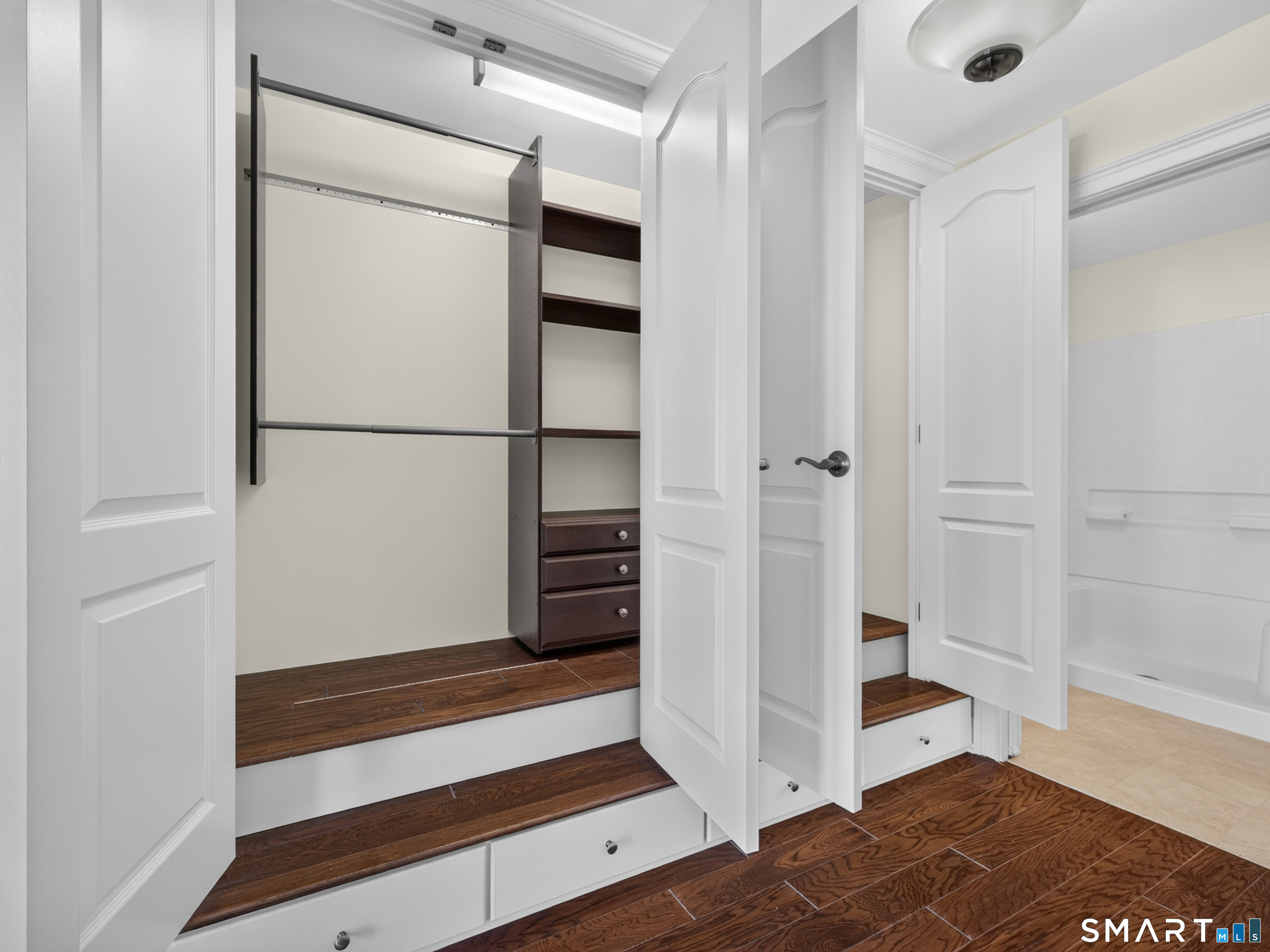 461 Bank Street New London CT 06320