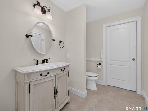 461 Bank Street New London CT 06320