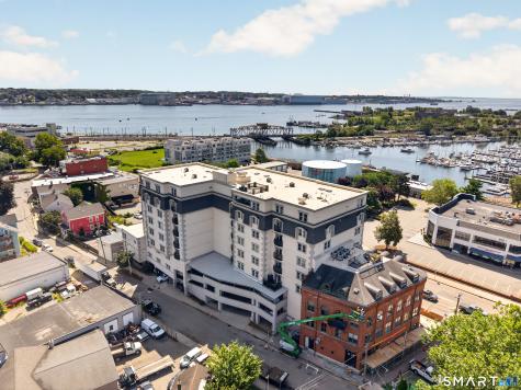 461 Bank Street New London CT 06320