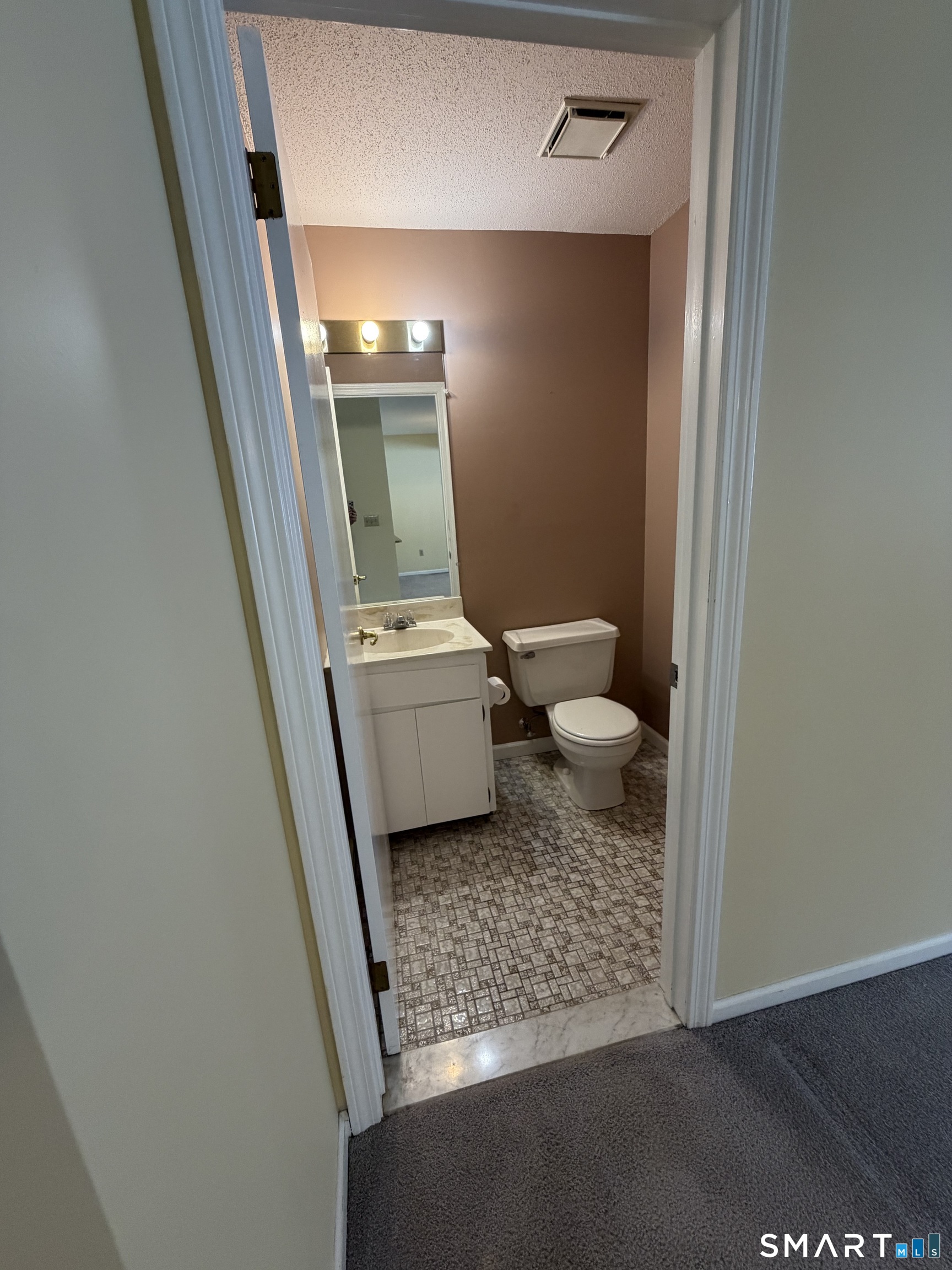 1503 Summer Hill Drive South Windsor CT 06074