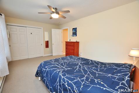 90 Wellington Drive Farmington CT 06032