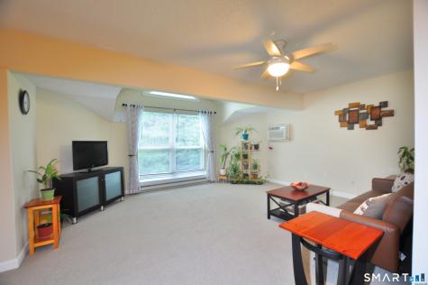 90 Wellington Drive Farmington CT 06032