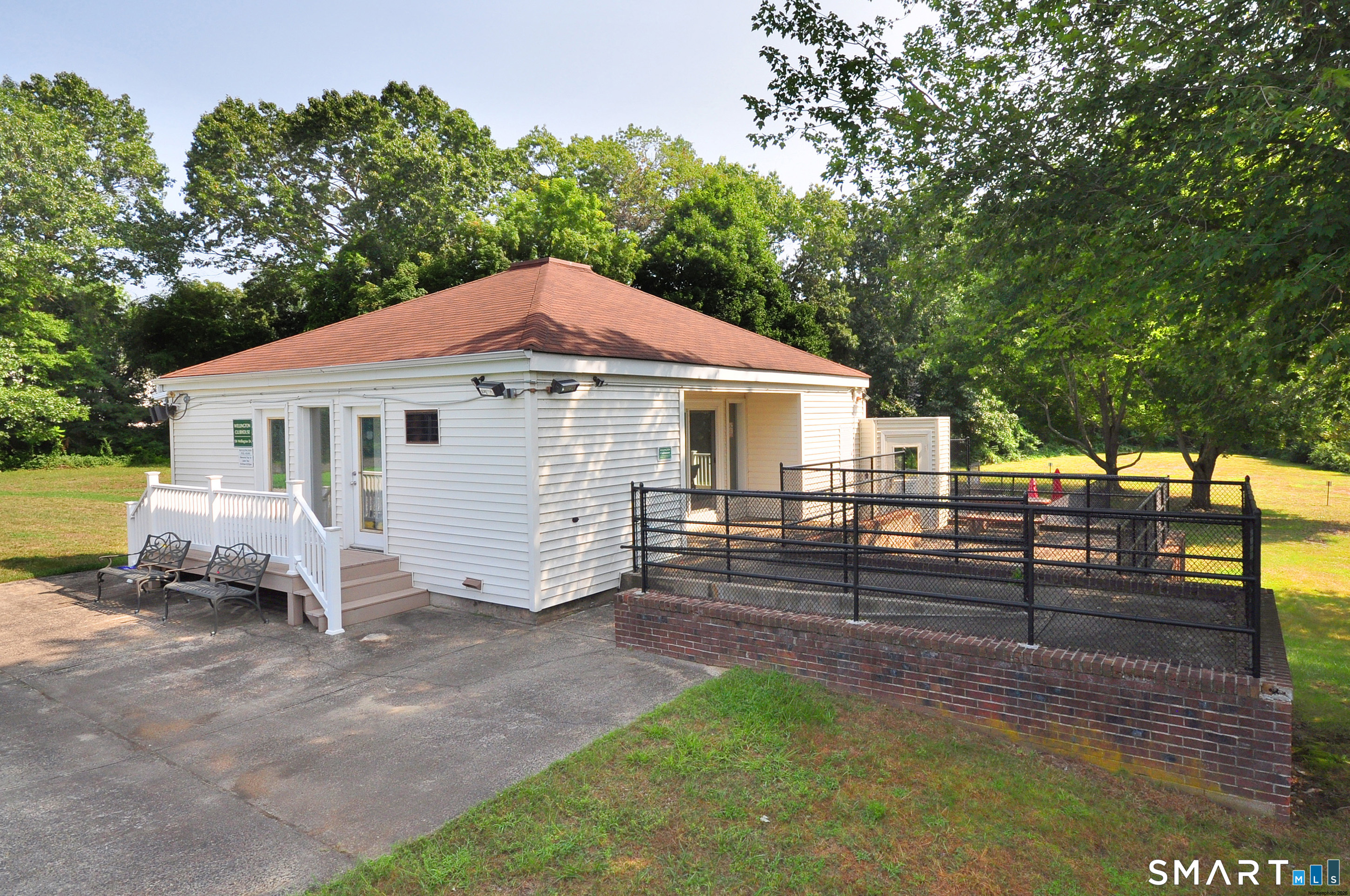 90 Wellington Drive Farmington CT 06032